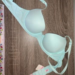 VS Pink Bra 30A